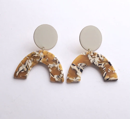Ivory & mustard safari earrings