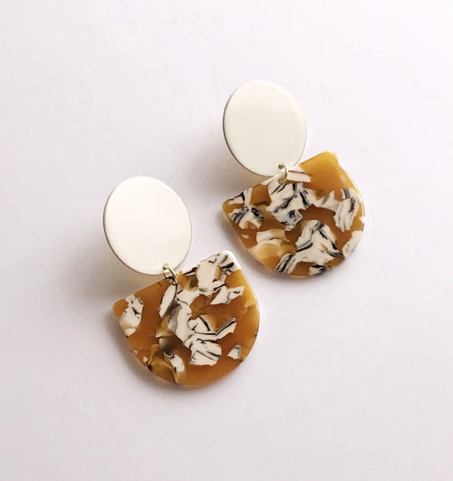 Valley earrings - ivory / mustard safari