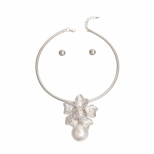 Silver Rigid Collar Flower Pearl Set